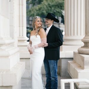 Elegant White Strapless Dress